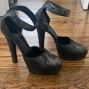 Donna Karan snakeskin heel